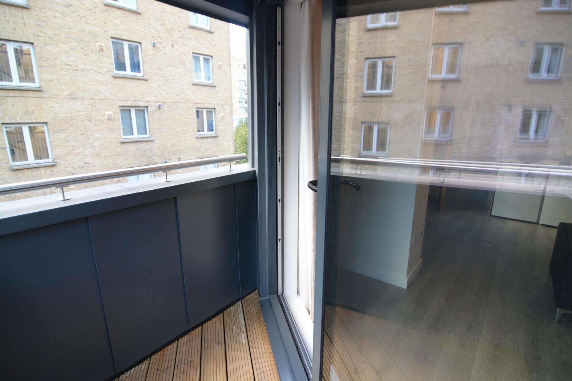 Apartment Wharf - Canary South London Bagian luar foto