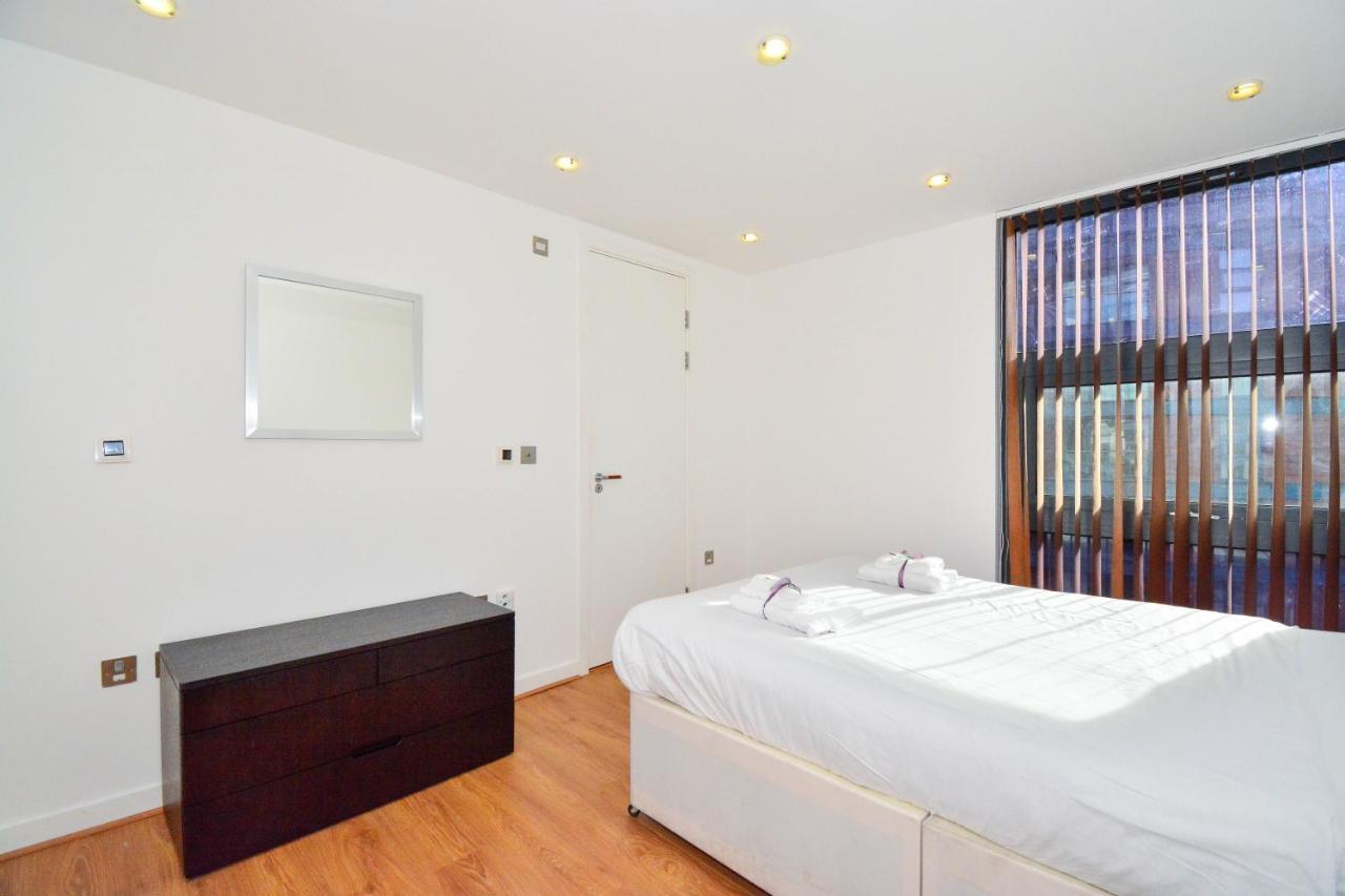 Apartment Wharf - Canary South London Bagian luar foto